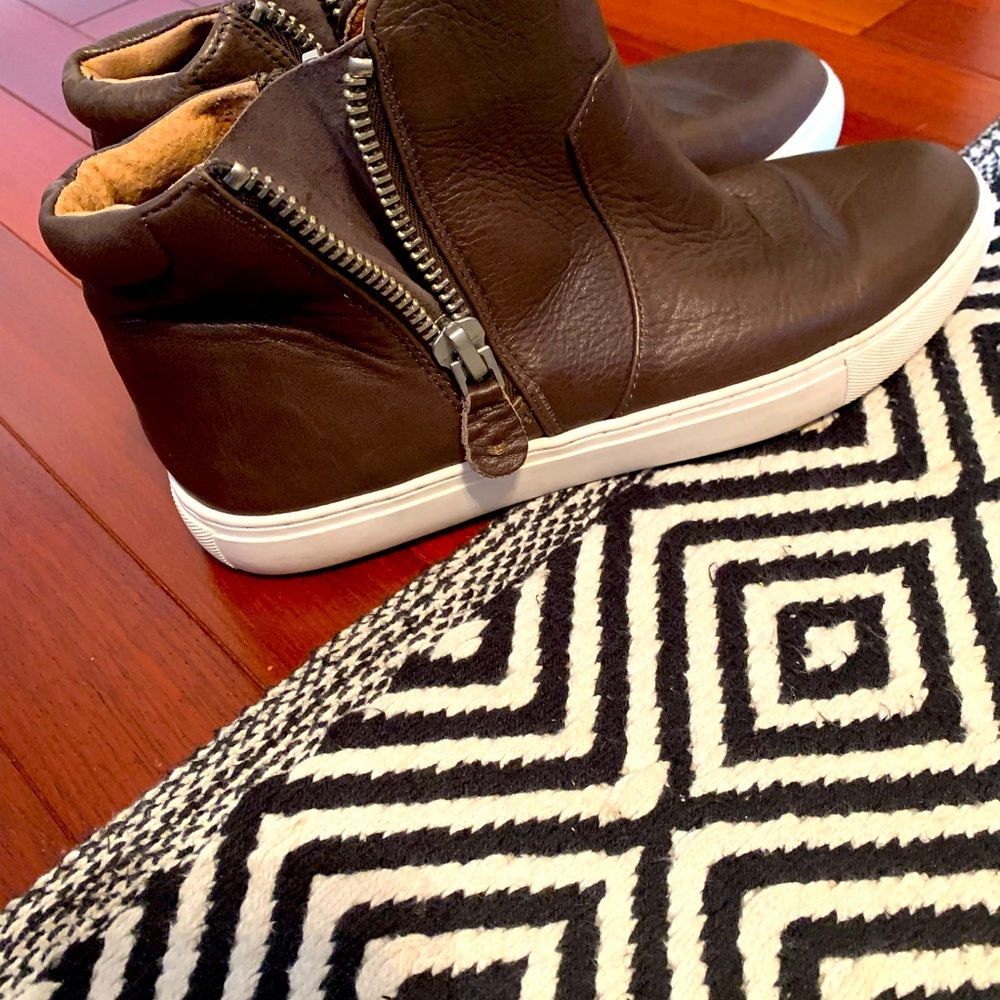 Gentle Souls high top leather sneaker